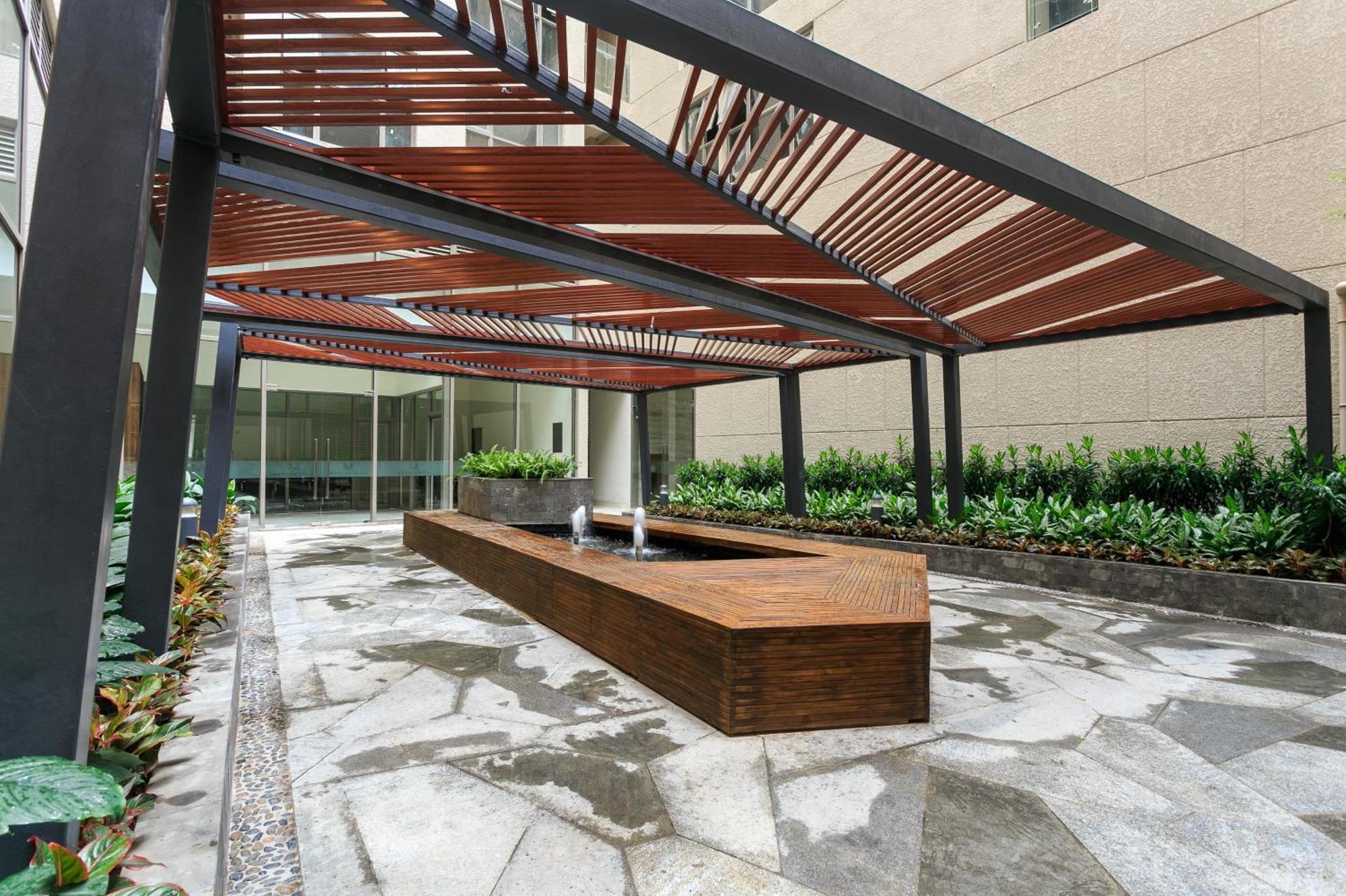 Otis Millennium Saigon Balcony Apartment 호치민 외부 사진