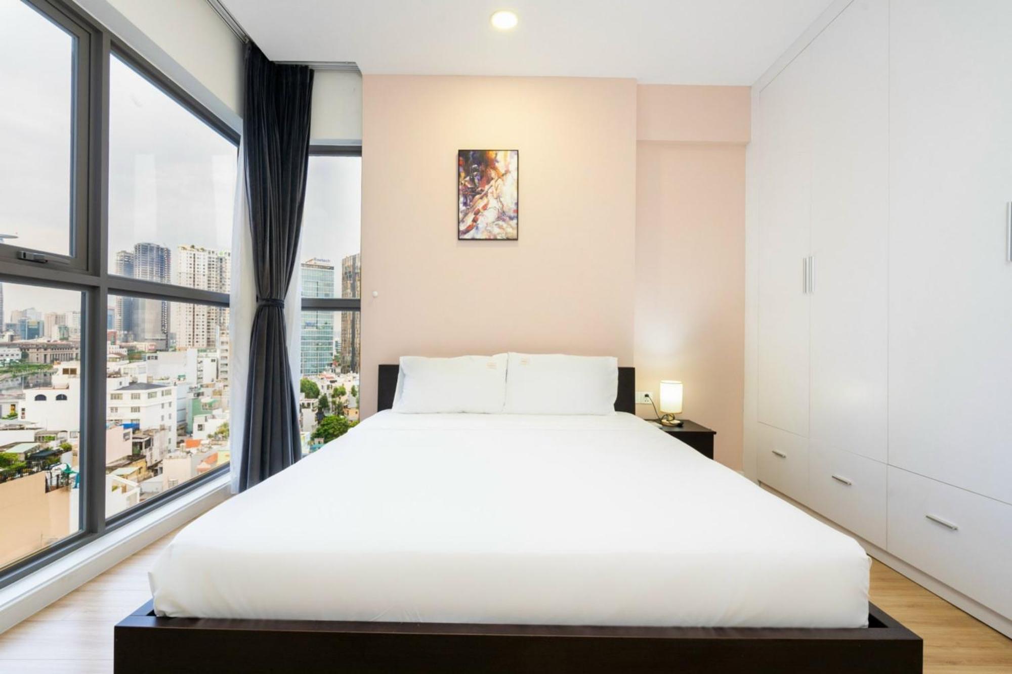 Otis Millennium Saigon Balcony Apartment 호치민 외부 사진