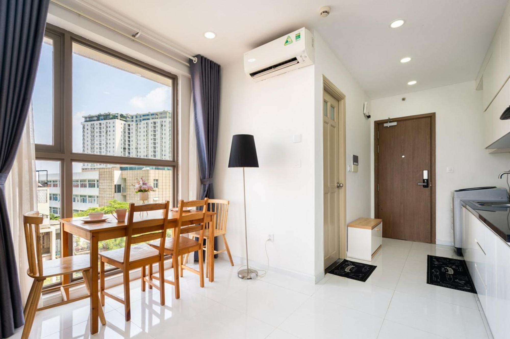 Otis Millennium Saigon Balcony Apartment 호치민 객실 사진