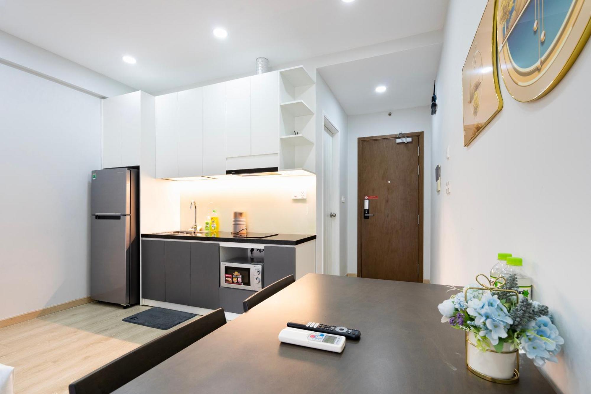 Otis Millennium Saigon Balcony Apartment 호치민 객실 사진